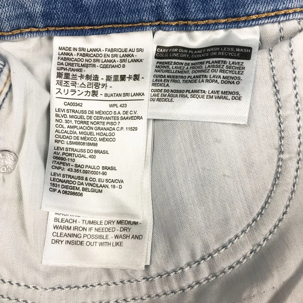 Levi’s Women's Bermuda Denim Shorts 26